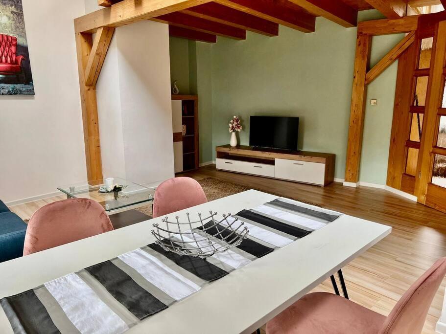 Appartamento Wanderurlaub Mit Und Ohne Hund! Harra Esterno foto